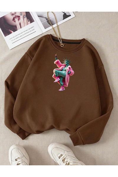 RPT MODA ОБЩ ТОП С УДОБНА КРОЙКА, ПРИНТ „СВОБОДА“ И ДЕТАЙЛИ С ОБЪРКАНО ЯКЛЕ, БАЗОВ ТОП