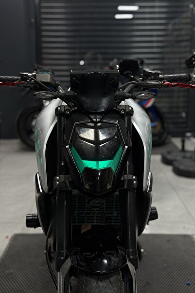 Banxtre CFMOTO NK250 Gündüz Ledi için Nane Yeşil Far Filmi Sticker (1 Adet)