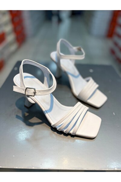 Hacıoğlu Ayakkabı Жіночі повсякденні туфлі на підборах з ремінцем Serrace