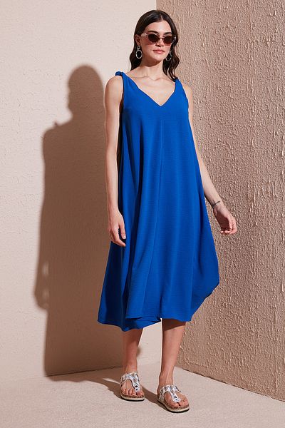 Lela Oversize Fit V-Neck Midi Length Basic Dress Dress 6788688