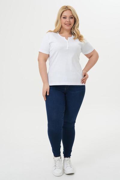 Siyezen Plus Size Button Detailed Cotton Lycra Short Sleeve Basic Blouse