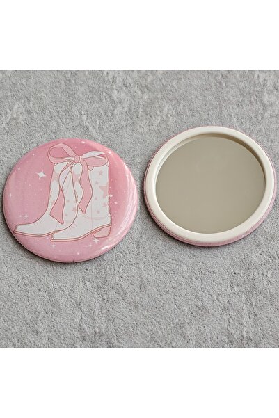 SiestaAccessories Pembe Fiyonklu Kovboy Çizmeli Cep Aynası / Buton Rozet Ayna