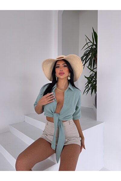 Buklemoda Λινή μπλούζα μουσελίνας με πράσινη λεπτομέρεια με κορδόνια