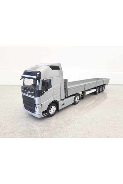 WELLY 1/32 ölçek VOLVO FH4 13.60 SAL DORSELİ TIR MAKETİ