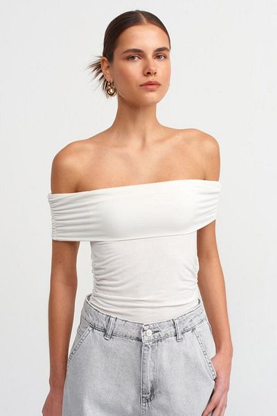 Hiccup Bodycon μπλουζάκι με λουράκι ώμου και λεπτή συμπίεση στη μέση