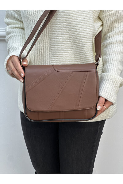 Deribag حقيبة كتف نسائية جلد طبيعي، حجم وسط، لون بني، حزام متقاطع، مقاس 25*21*8