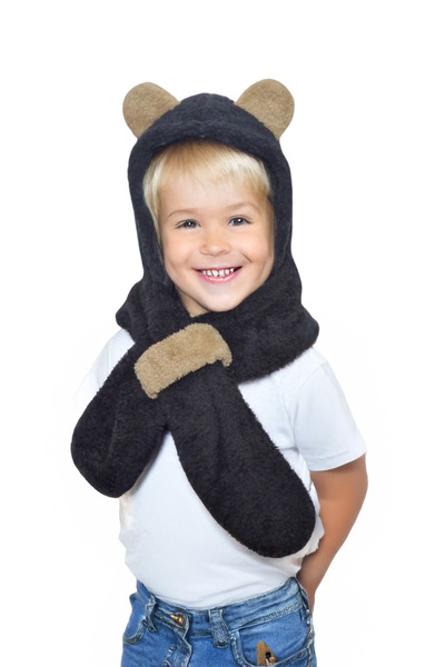 İpek Tekstil It Is Cute for Winter, with a Bear Hat, Scarf and Ear Protection.