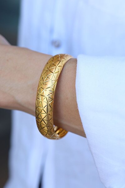 Yenigün Kuyumculuk Hediyelik Yatırımlık Desenli Kadın Altın Bilezik