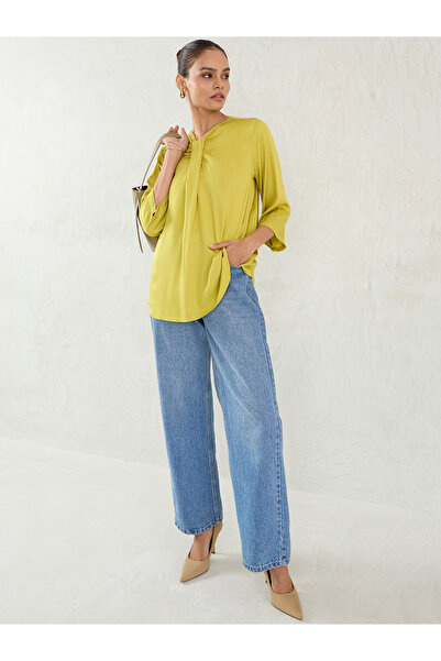 Femmella By Styli Solid Regular Fit Pleated Detail Top