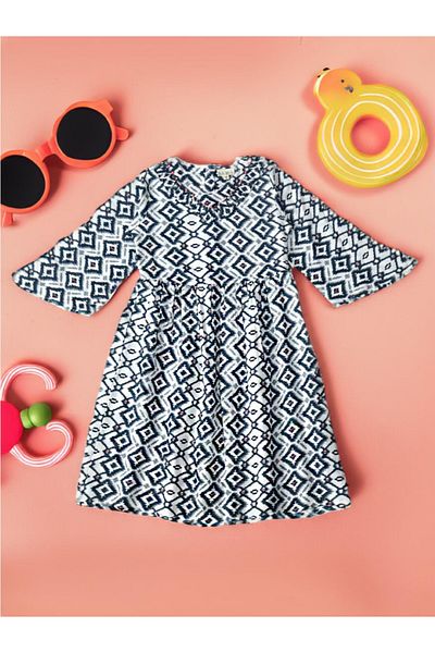 Bella Moda By Styli All-Over Print V Neck Long Sleeves Dress