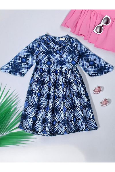 Bella Moda By Styli All-Over Print V Neck Long Sleeves Dress