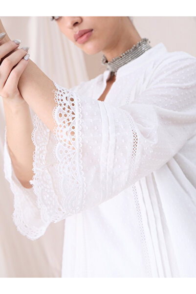 Femmella By Styli Textured Dobby Lace Detail Kurta with Pleated Pant Co-Ords