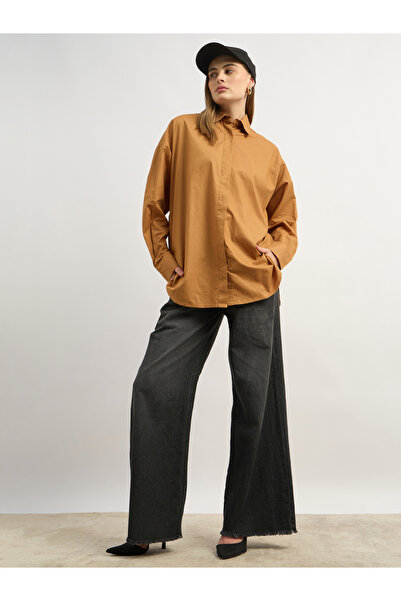 Styli قميص بياقة واسعة وكبيرة الحجم