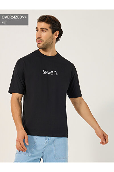 Styli تي شيرت كبير الحجم بطبعة شعار ورقبة دائرية