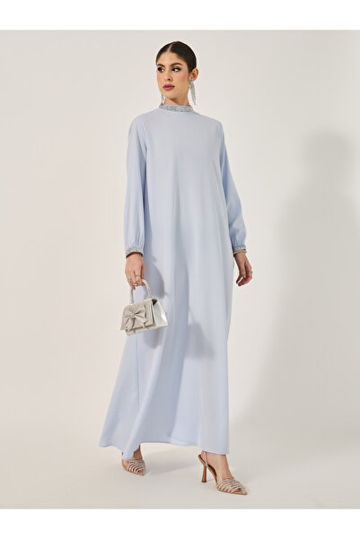 Styli جلابية بتصميم A Line بياقة قائمة وأكمام ملائمة وحواف من الدانتيل اللامع