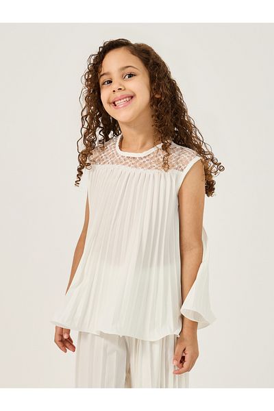 Styli Floral Lace Insert Pleated Top and Pants Set