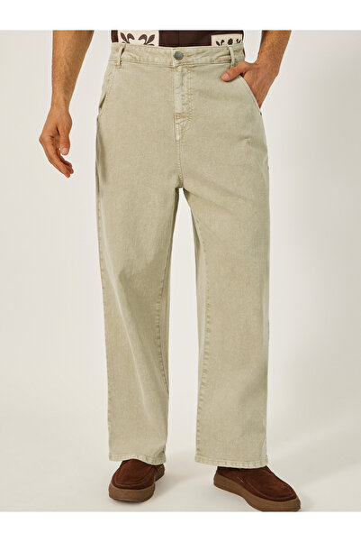 Styli Mid Wash Plain Straight Leg Jeans