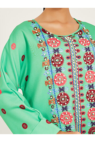 Styli panel embroidery jalabiya with border at hem