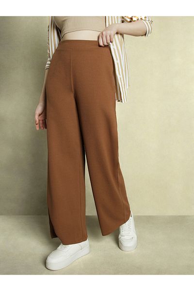 Dennis Lingo By Styli Mid Rise Wide Leg Relaxed Fit Trousers