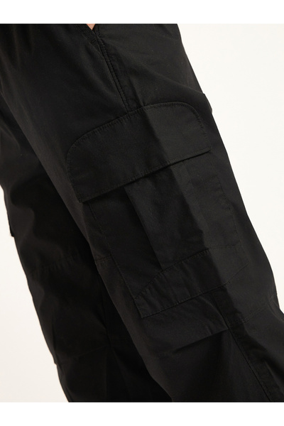 Femmella By Styli Mid Rise Regular Fit Drawstring Cargo Pants