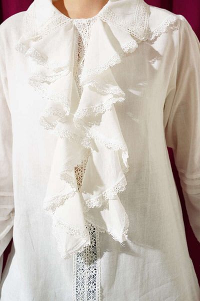 Lavanta Tekstil Frilly Lace Collar Linen Shirt