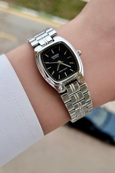 Casio Women's Wristwatch