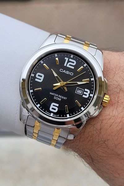 Casio Yellow Gray Color Guaranteed Men's Wristwatch