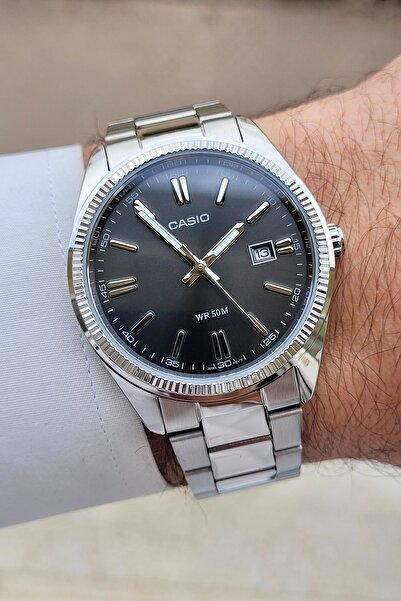 Casio Beyaz Renk Kordon Siyah Renk Kadran Lüx Erkek Kol Saati