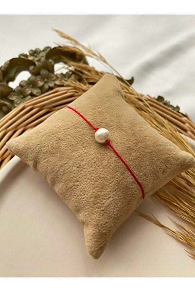 Asia by Leuvoié Asia By Leuvoie İncili Kırmızı İp Bileklik