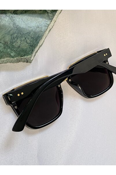 Mazzy Black Women's Sunglasses with Square Gold Detail