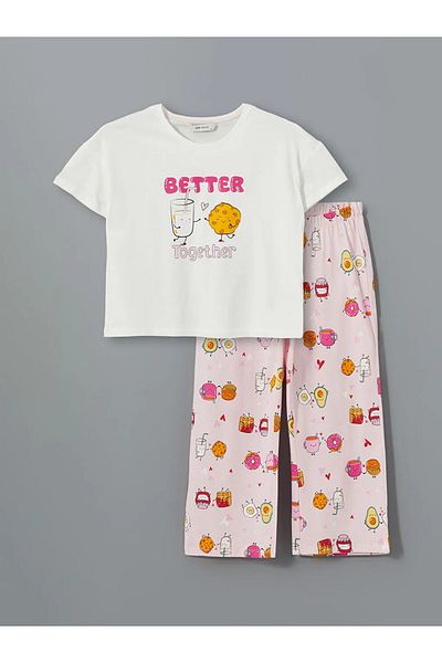 LC Waikiki Σετ γυναικεία πιτζάμες Capri με στάμπα LCW Young Pink Crew Neck