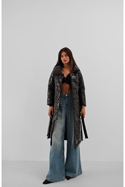 DUOF Palton maxi gonflabil din piele lacuita cu centura