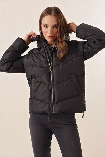 leyla sanat sanata yeni bir bakış açısı Leyla Sanat a New Perspective on Art 5205 Stand Collar Zipper Puffer Coat - Black