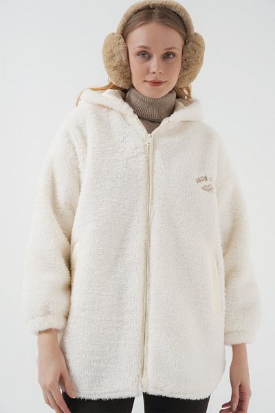 modaserdem    9102 Oversize Hooded White Plush Coat
