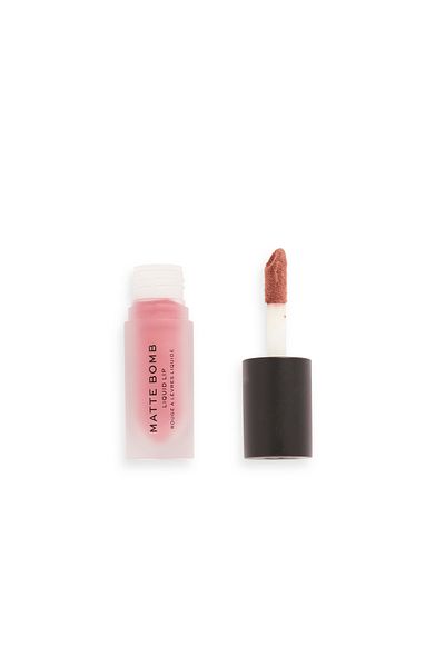 MAKEUP REVOLUTION ريفولوشن مات بومب كلوليس فوشيا