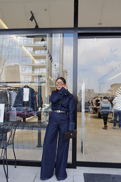 Özge Özgenç Contrast Stitched Denim Suit with Padded Shoulders