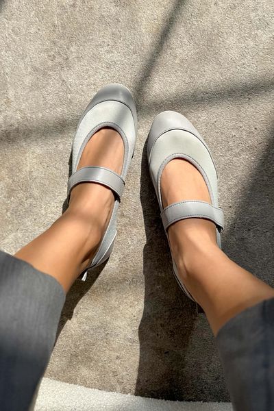 NİŞANTAŞI SHOES Vasetto Stone Grey Stretch Single Band Detail Damen-Ballerinas mit flacher Sohle