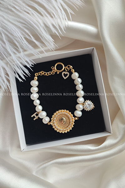 ROSELİNNA Çeyrekli Gerçek İnci Bileklik, Harf ve Kalpli Çeyrek Altınlı Bilekl...