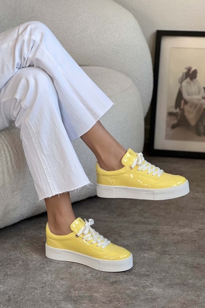 NİŞANTAŞI SHOES Rowan Yellow Patent Leather Thick Sole Women's Lace-Up Sports Shoes