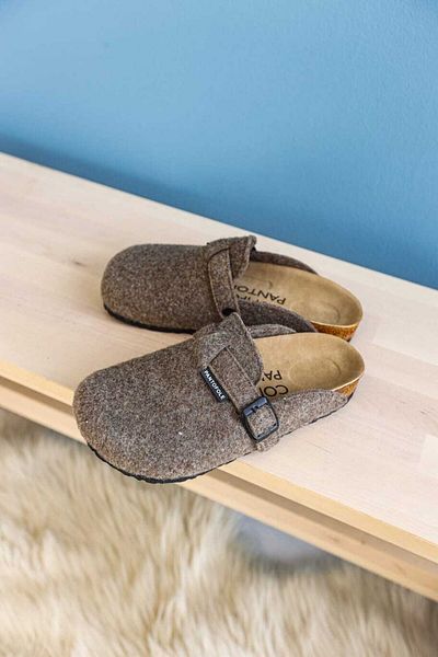 COMFORT OF PANTOFOLE Εισαγόμενες τσόχες παντόφλες