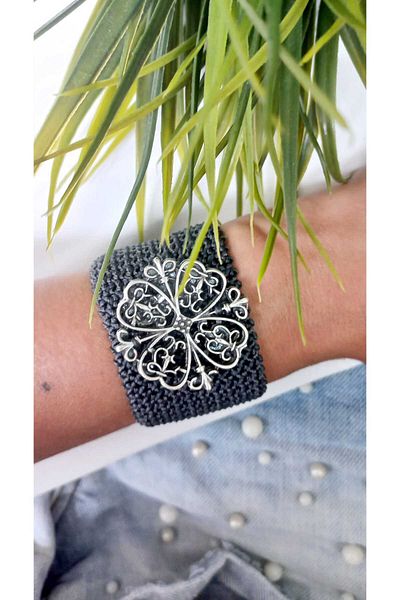 ZeynDesign MAKROME Bracelet - Comfortable and Stylish Design