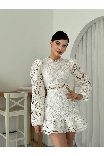 leyla sanat sanata yeni bir bakış açısı Leyla Sanat a New Perspective on Art Tase Lace Dress