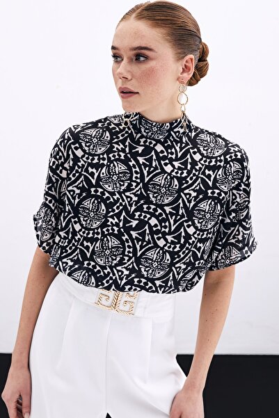 Sateen Short Sleeve Patterned Blouse - Black