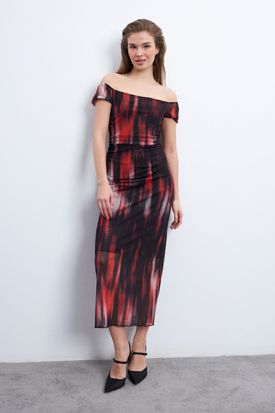 Know Γυναικείο φόρεμα από τούλι με μαύρο μπορντό μοτίβο με λαιμόκοψη