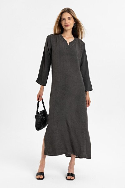 Deriderim Чорна сукня з довгими рукавами без підкладки, з вишивкою - довгі рукави