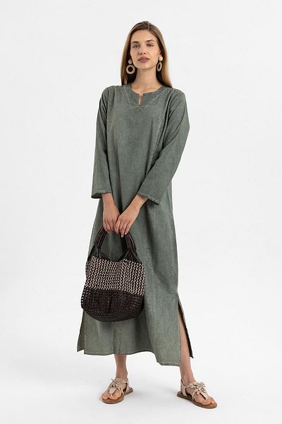 Deriderim Rochie din bumbac, brodata verde, cu maneca lunga, fara captuseala