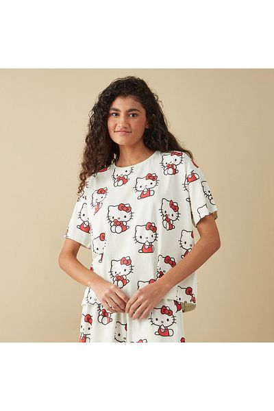 FAV Hello Kitty Print T-shirt and Shorts Set