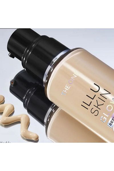 Oriflame The One Illuskin Glow Reflective Waterproof and Sweatproof Foundation Lasting for 12 Hours