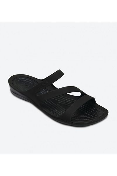 Crocs صندل سويفت ووتر™ النسائي من كروكس