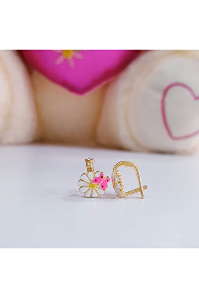 MAGRİB 22 ayar altın kaplama klipsli mineli papatyalı ve pembe kelebekli gümüş çocuk küpesi